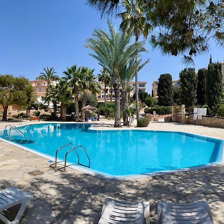 Golden Palms Regina Gardens Appartement Paphos Buitenkant foto