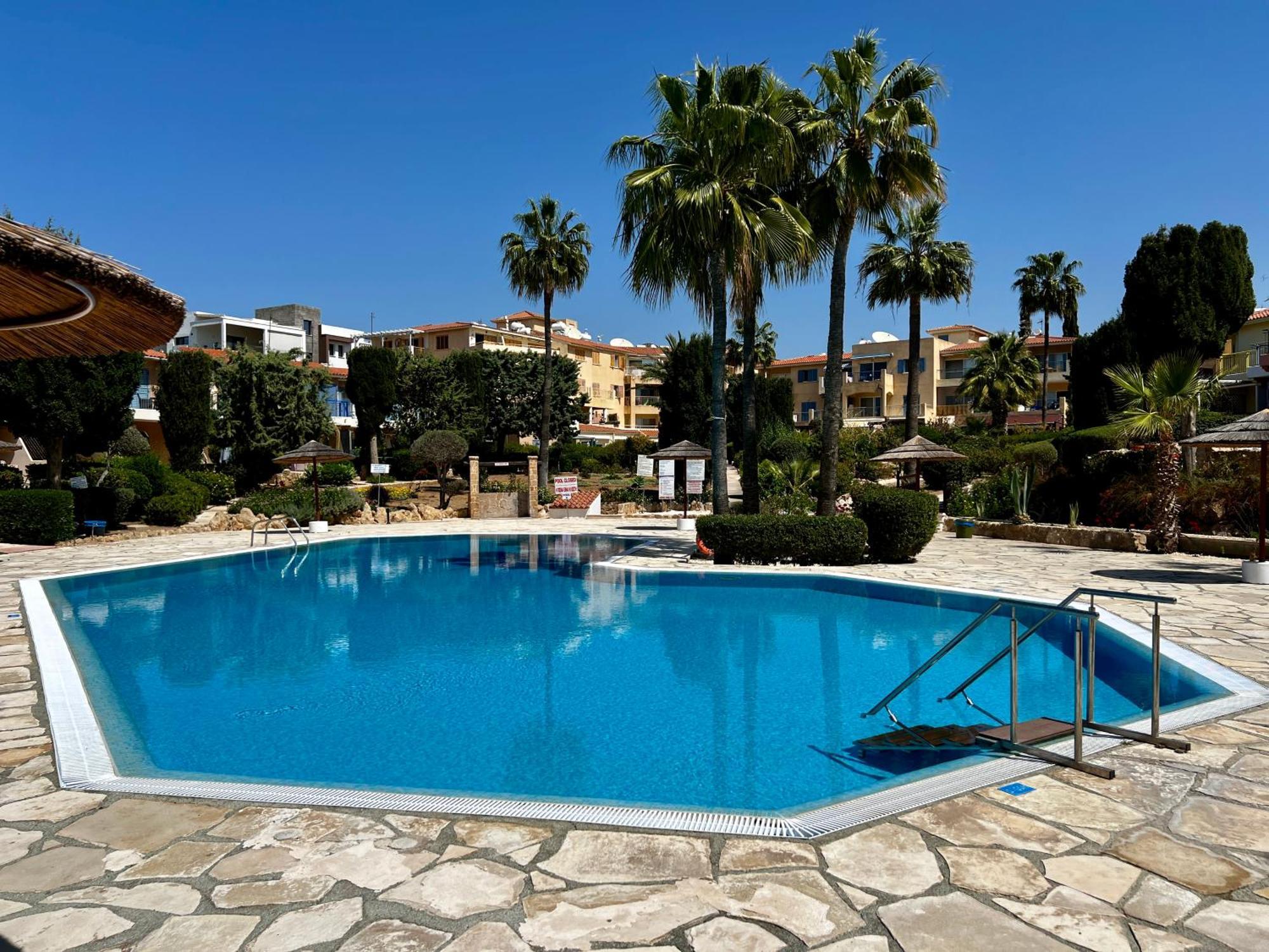 Golden Palms Regina Gardens Appartement Paphos Buitenkant foto